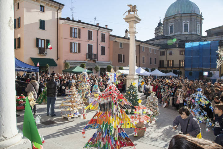 Mercatini Di Natale Brescia.Mercatini Di Natale In Provincia Di Brescia La Mappa Delle Iniziative